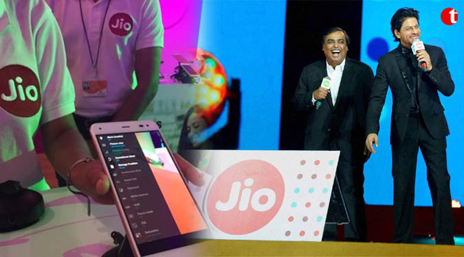 Jio offers new iPhone users free service for 15 months