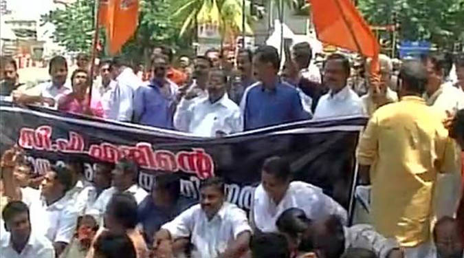 कन्नूर के पिनारेई में पार्टी कार्यकर्ता की हत्या के विरोध में भाजपा की हड़ताल शुरू