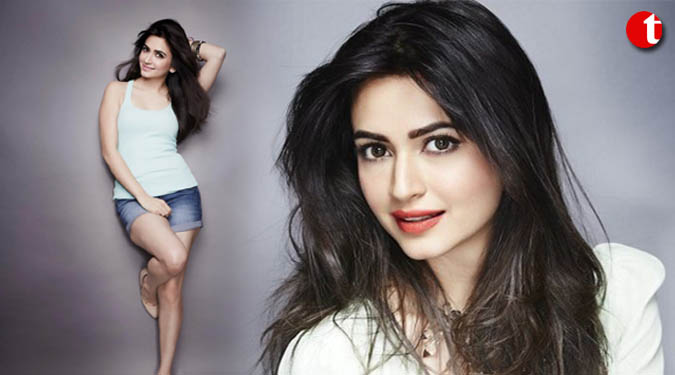 Excited to do comedy with 'Atithii Iin London': Kriti