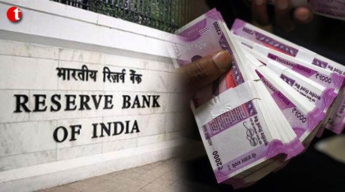 No limit on keeping cash at home: Govt.