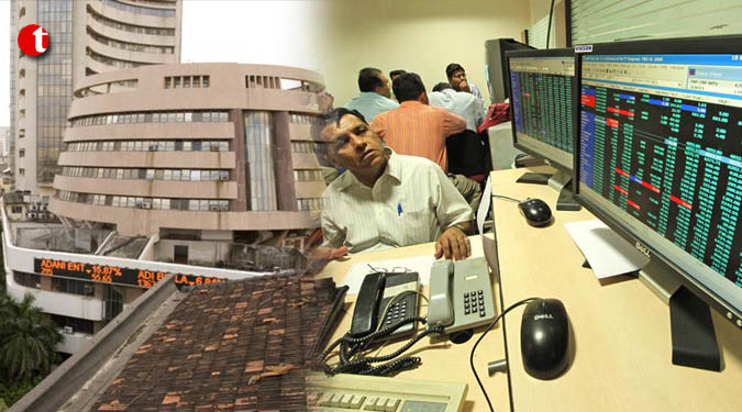 Sensex up 100 pts; Nifty tops 8,400-mark on mixed global cues