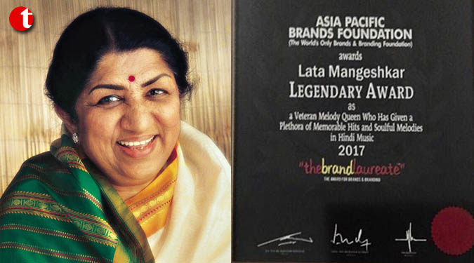 Lata Mangeshkar gets Legendary Award