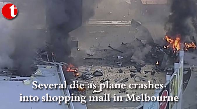 5 dead after plane crashes into shopping mall in Melbourne