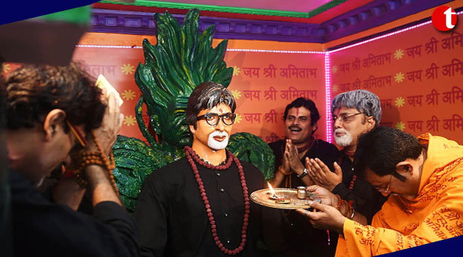 Amitabh Bachchan statue installed at a temple in Kolkata