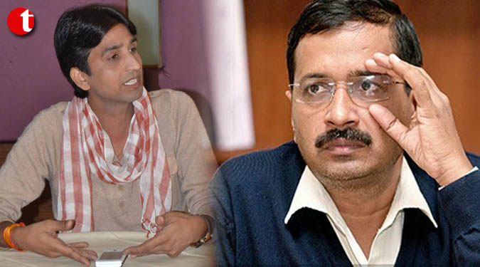 Kejriwal plays down differences with Vishwas over EVMs