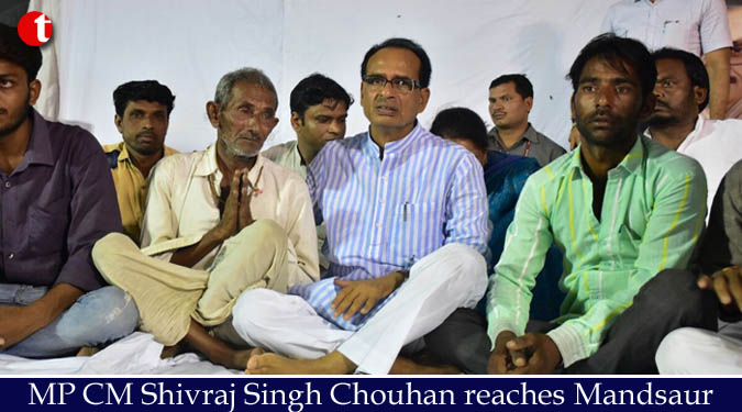 MP CM Shivraj Singh Chouhan reaches Mandsaur