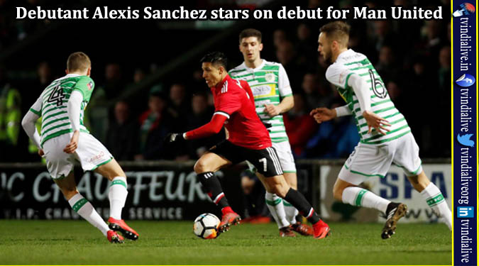 Debutant Alexis Sanchez stars on debut for Man United