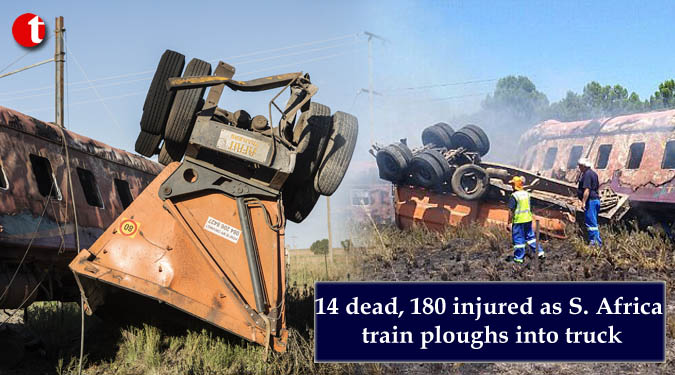 14 dead, 180 injured as S. Africa train ploughs into truck