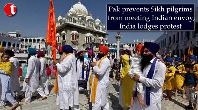 Pak prevents Sikh pilgrims from meeting Indian envoy; India lodges protest
