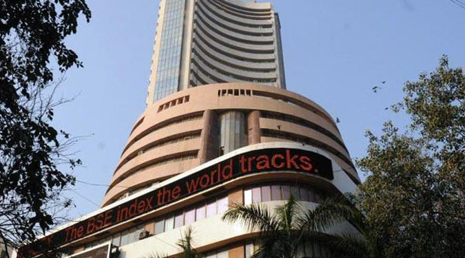 Sensex down 102 pts in cautious trade