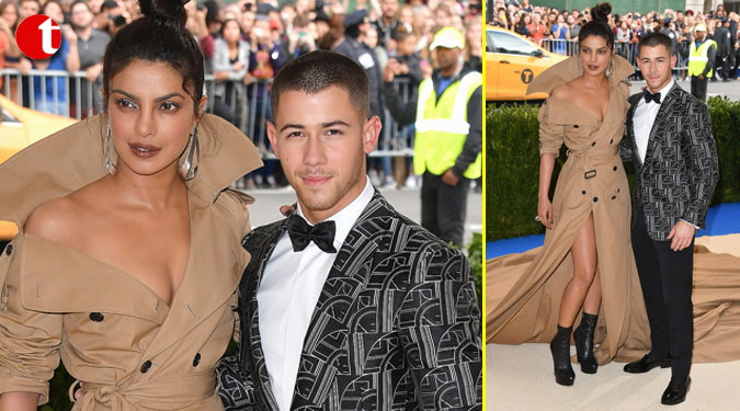 Priyanka, Nick Jonas 'very affectionate' during date