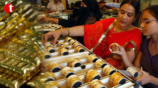 Gold zooms Rs 250 on firm global cues, festive demand