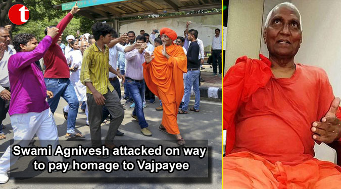 Swami Agnivesh attacked on way to pay homage to Vajpayee
