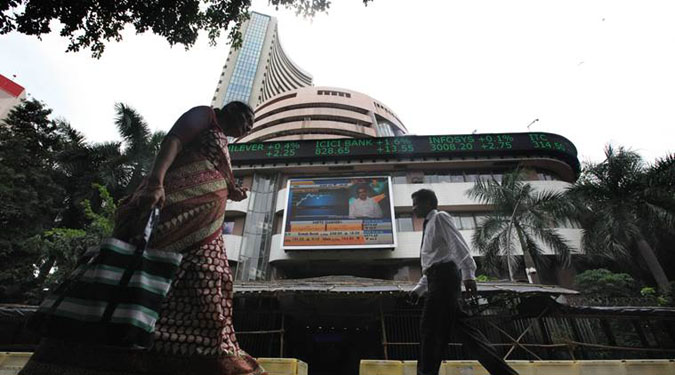 Sensex down over 100 pts on weak global cues