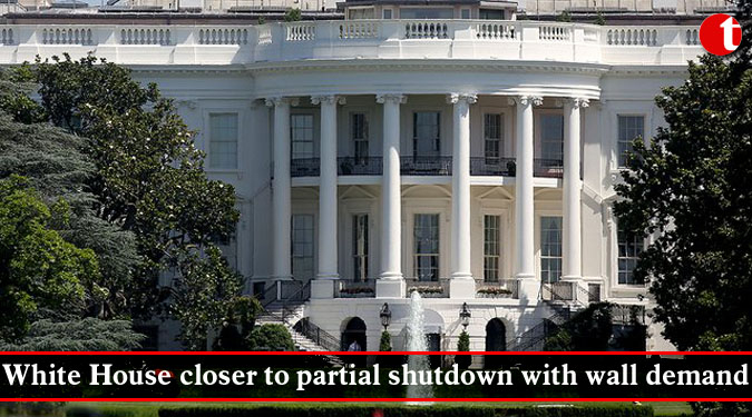 White House closer to partial shutdown with wall demand