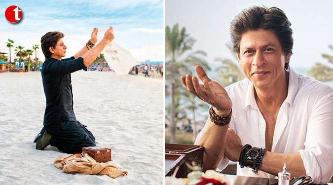 Shah Rukh explores Dubai's City Walk