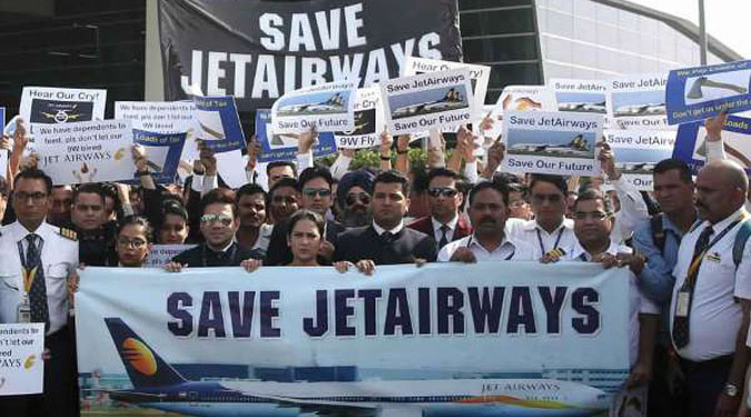 Jet management hints at gloomy days ahead