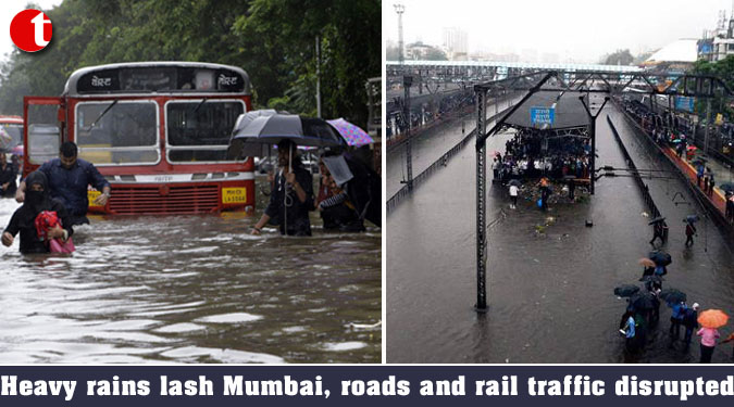 Heavy rains lash Mumbai, roads and rail traffic disrupted