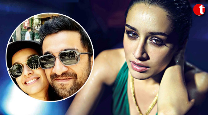 Shraddha Kapoor in tears on hearing her brother sing