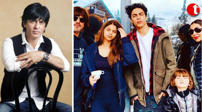 SRK''s family photo goes viral