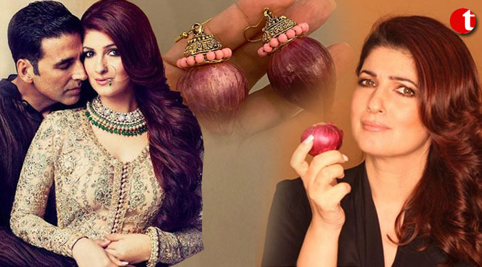 Akshay gifts onion earrings to wife Twinkle