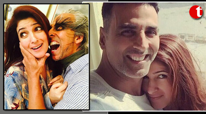 Akshay-Twinkle mark 19th anniversary with quirky post