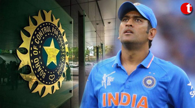 'Indispensible'' Dhoni missing from BCCI 2019-20 contract list