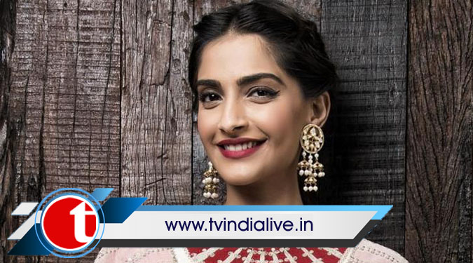 Being ”Neerja” was challenging but a great honour: Sonam Kapoor