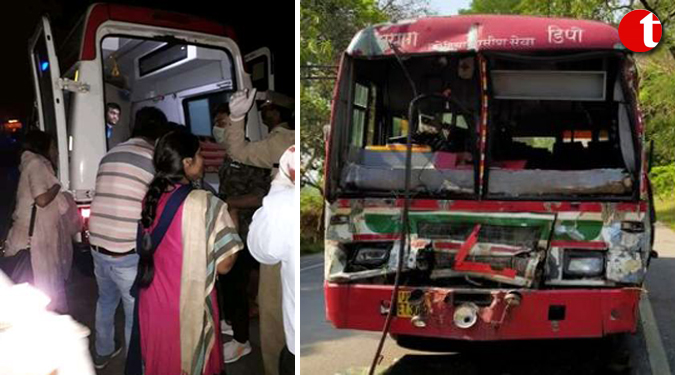 अयोध्या में छात्रों को लेकर जा रही बस दुर्घटनाग्रस्त