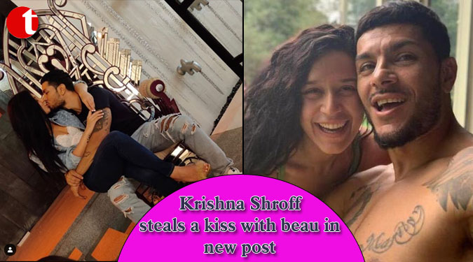 Krishna Shroff steals a kiss with beau in new post