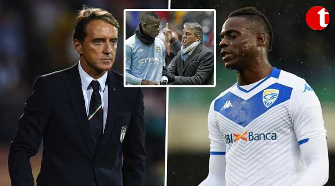 Balotelli is throwing his talent away, says Roberto Mancini