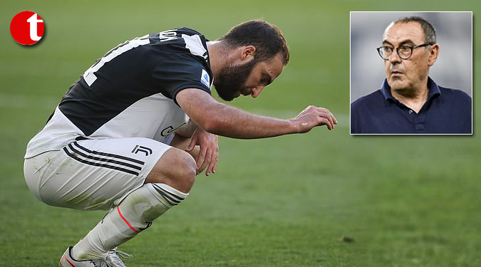 Higuain is the only person I fight with, says Juve manager Sarri