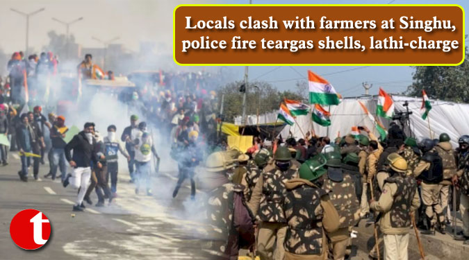 Locals clash with farmers at Singhu, police fire teargas shells, lathi-charge