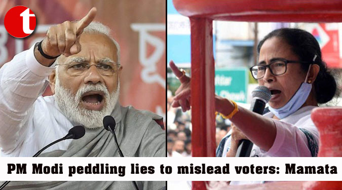 PM Modi peddling lies to mislead voters: Mamata