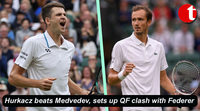 Hurkacz beats Medvedev, sets up QF clash with Federer