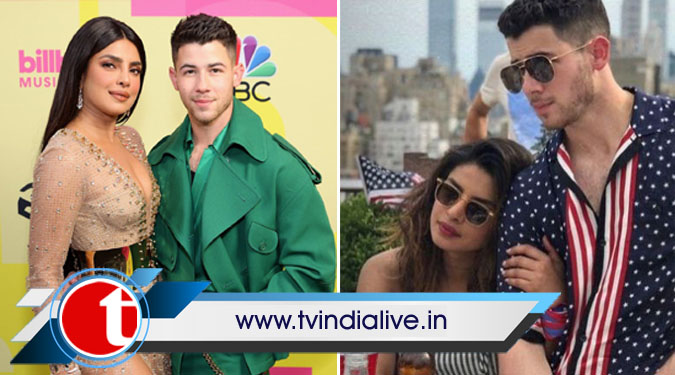 Priyanka Chopra poses with her 'firework' Nick Jonas