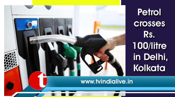 Petrol crosses Rs 100/litre in Delhi, Kolkata