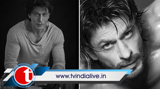 SRK’s Monochrome Picture Takes Over The Internet