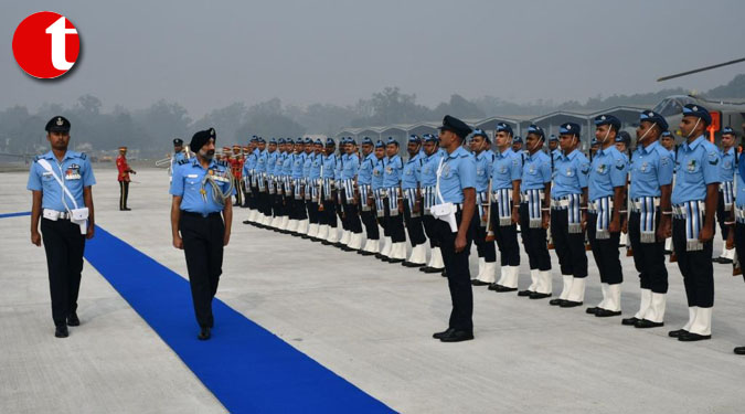 Air Marshal AP Singh, AOC-In-C, Central Air Command visits Air Force Station Gorakhpur