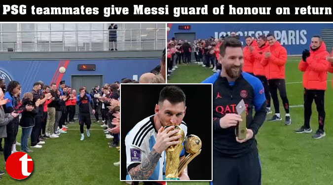 PSG teammates give Lionel Messi guard of honour on return