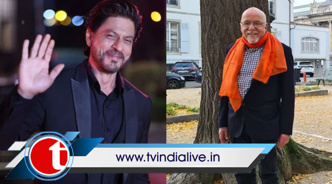 Paulo Coelho calls Shah Rukh 'king', 'legend'; SRK replies