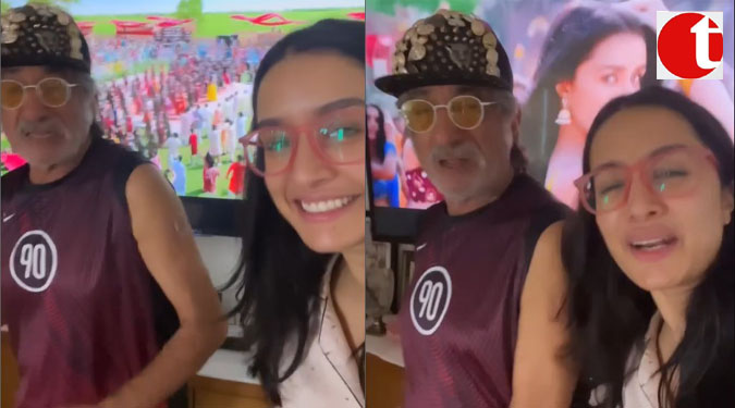 Shraddha Kapoor’s adorable moments with her Father Shakti Kapoor