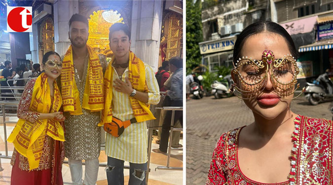 Uorfi Javed and Pratik Sehajpal Visit Siddhivinayak Temple to Seek Blessings