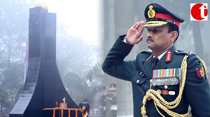 Lt. Gen V Sabid Syed Pays Tribute to the AMC Brave Soldiers by Lying a Wreath at AMC War Memorial 'Shradhanjali' in Lucknow Cantonment