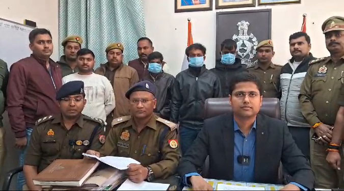 ज़हरखुरानी गिरोह का पुलिस ने किया पर्दाफाश; 3 शातिर आरोपियों को पुलिस ने किया अरेस्ट