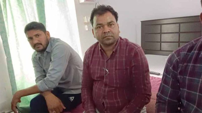 50 हजार की रिश्वत लेते वेयर हाउस प्रबंधक और ऑपरेटर को लोकायुक्त ने रंगे हाथों पकड़ा