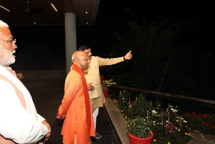 मुख्यमंत्री डॉ. मोहन यादव से  समत्व भवन में उत्तरप्रदेश के मुख्यमंत्री योगी आदित्यनाथ ने सौजन्य भेंट की