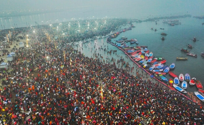 महाकुंभ महाशिवरात्रि से पहले फिर महाज्वार… श्रद्धालु 63 करोड़ के पार; वाहनों का रेला, फिर भी न बिगड़ी हवा