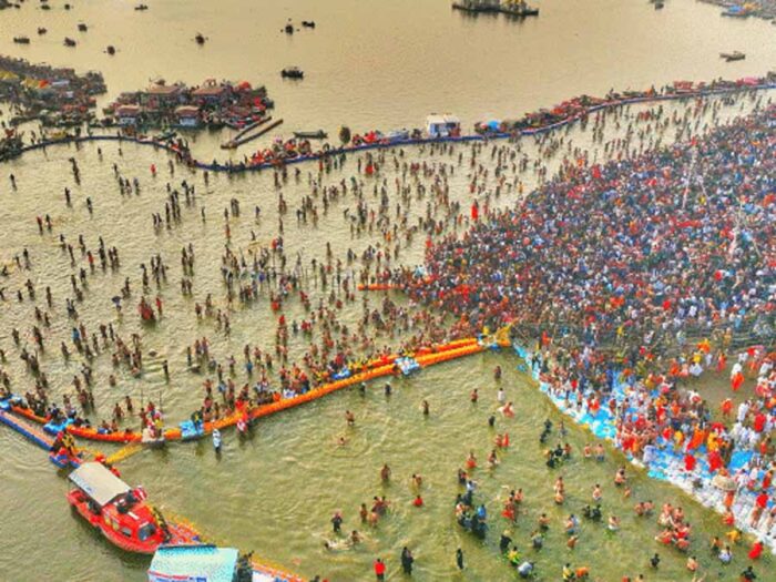 गैर जनपद से आए दरोगा ने वीआईपी घाट पर ड्यूटी में लगे लेखपाल की कर दी पिटाई