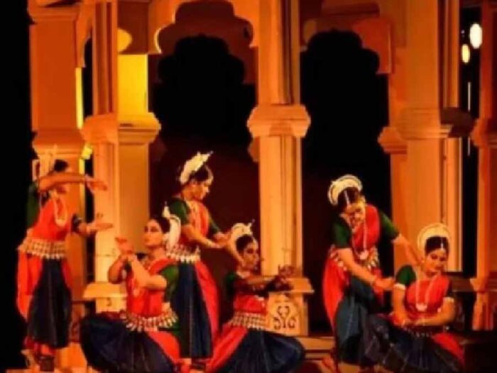 51वां खजुराहो नृत्य समारोह: 25 घंटे तक नाचते रहेंगे नर्तक, बनेगा वर्ल्‍ड रिकार्ड